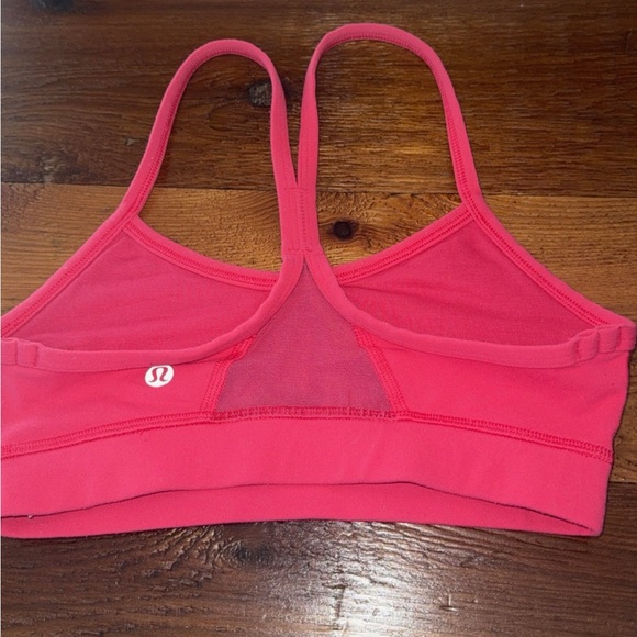 Excellent condition Lululemon Flow Y bra Pink Guava hot pink color Size:2 - Picture 9 of 9